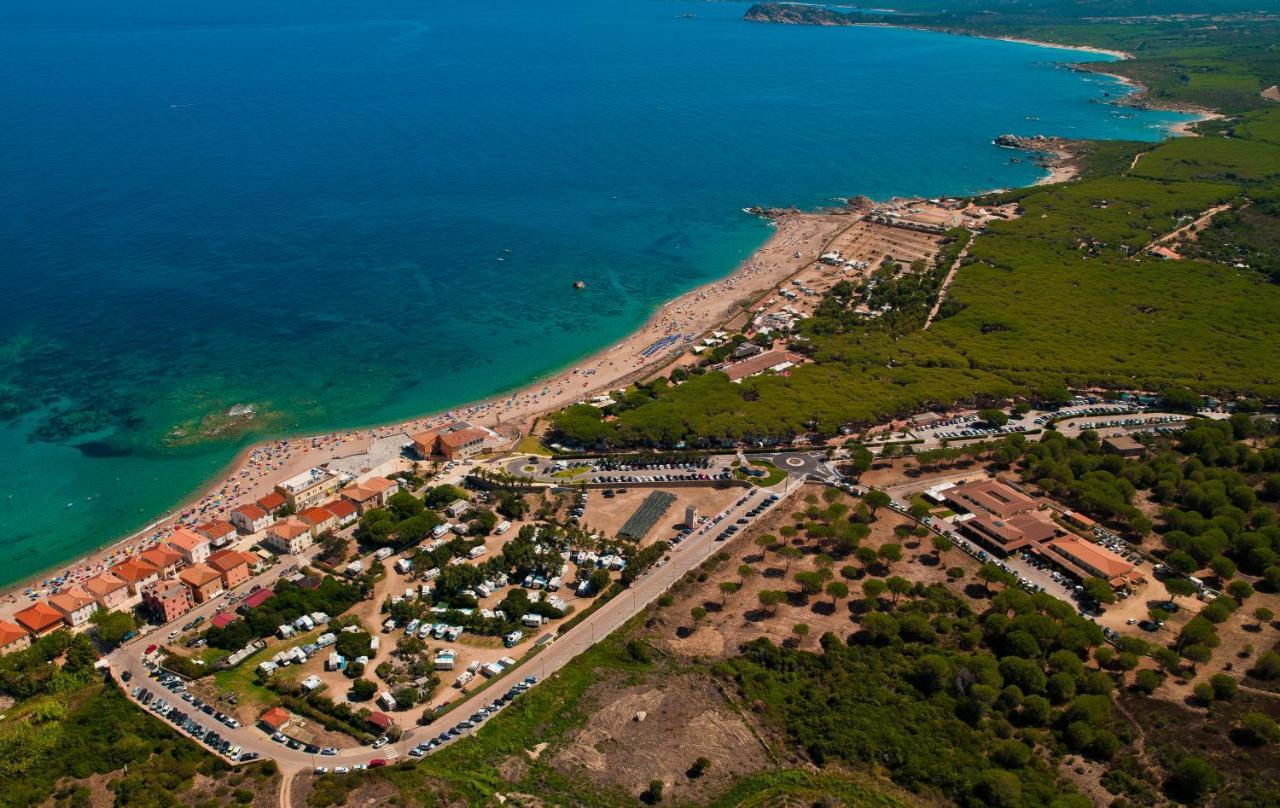 Hotel Petri Marini Aglientu Buitenkant foto